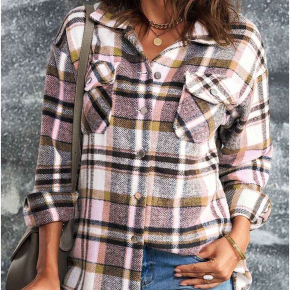 Delilah Wear Jackets & Blazers - New plaid flannel button down jacket